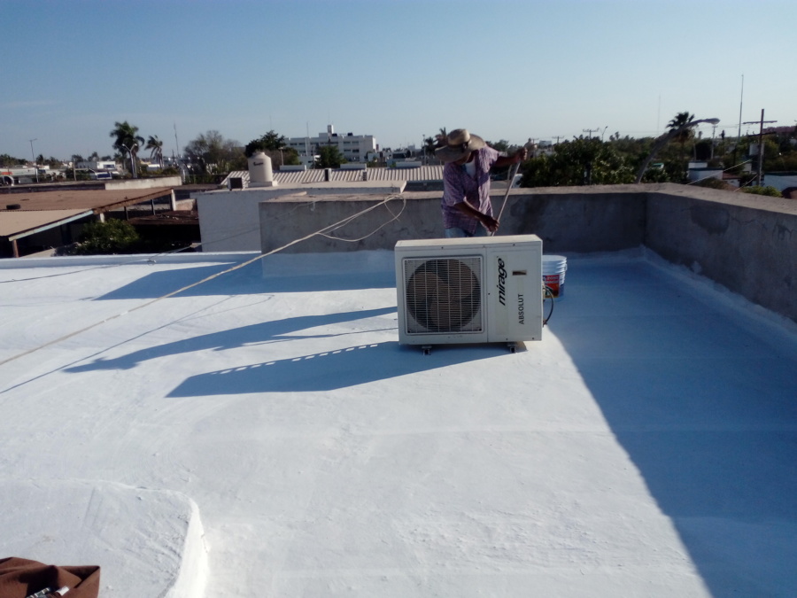 Aplicación de impermeabilizante en frió