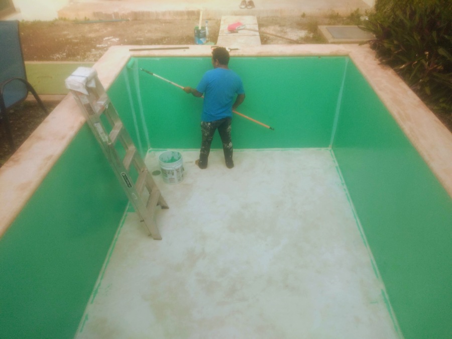 APLICACIÓN DE PINTURA PISCINA