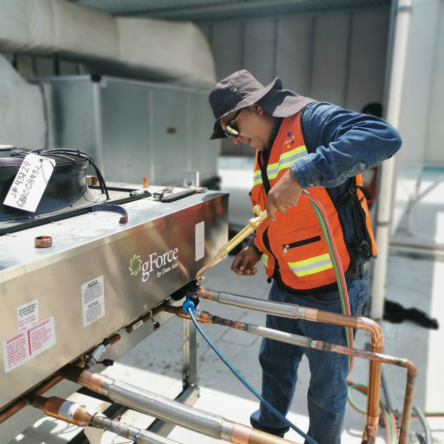 Aplicación de soldadura de plata de nuevo equipo