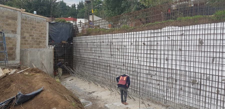 Armado de muro de Contención