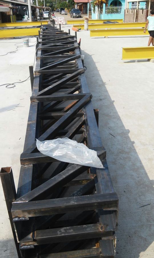 Avance en techumbre metalica