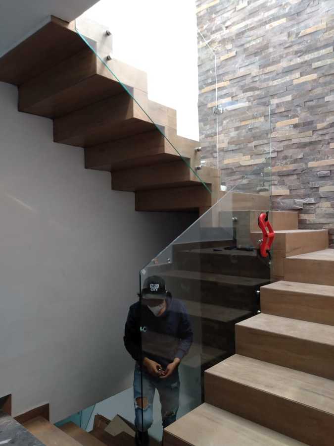 Barandal de cristal templado