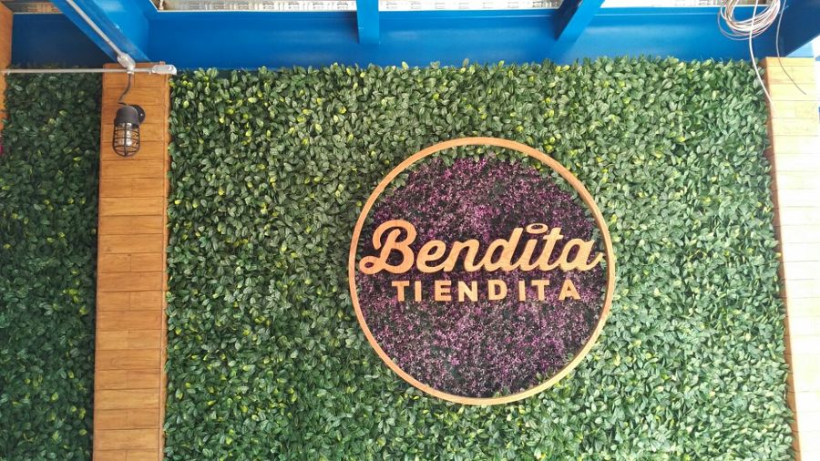 BENDITA TIENDITA