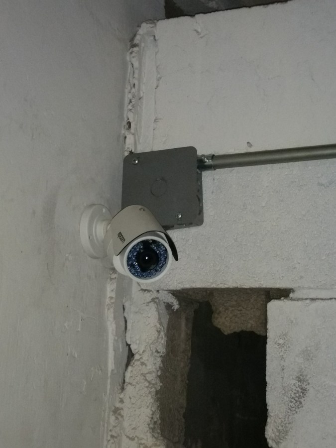 CAMARA ESTACIONAMIENTO EMPLEADOS