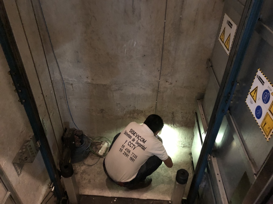 Cámaras en elevador