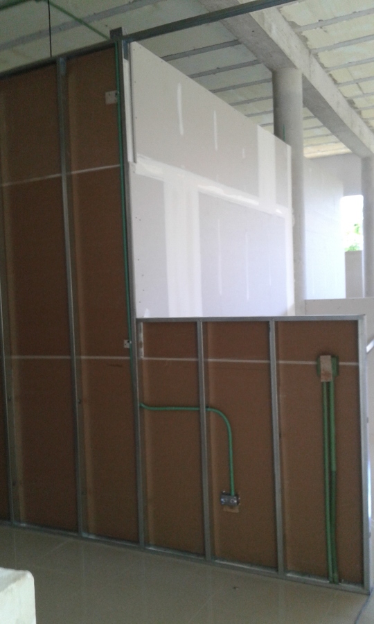 Canalizacion de Muros Falsos