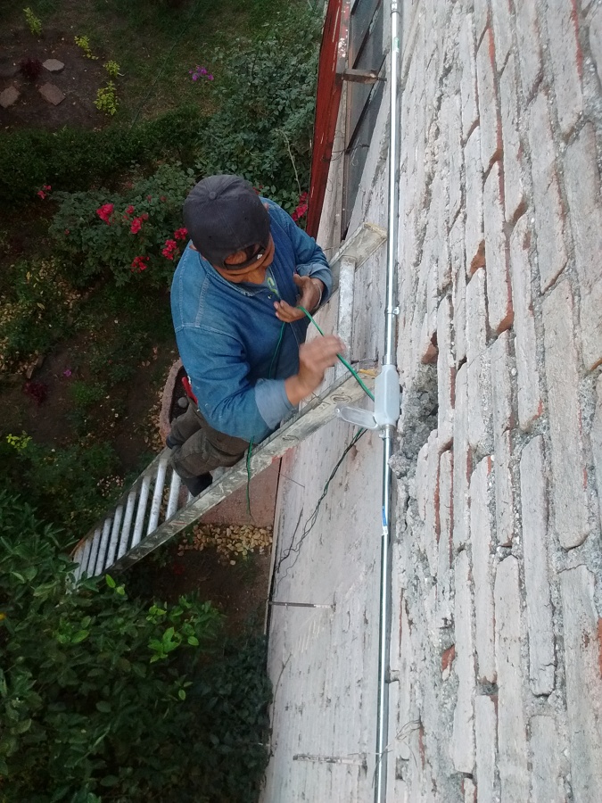 Canalización nueva para iluminación del auditorio