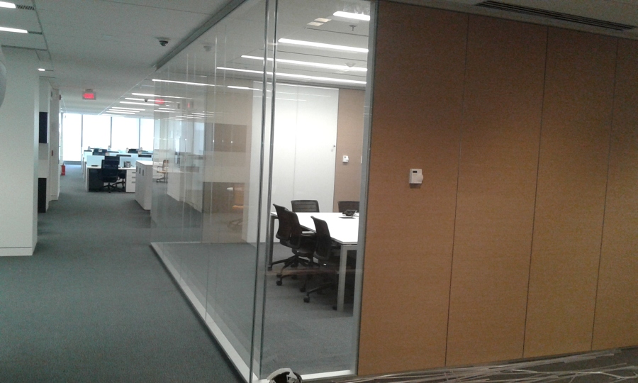 Cancel divisorio de Vidrio Templado, claro.