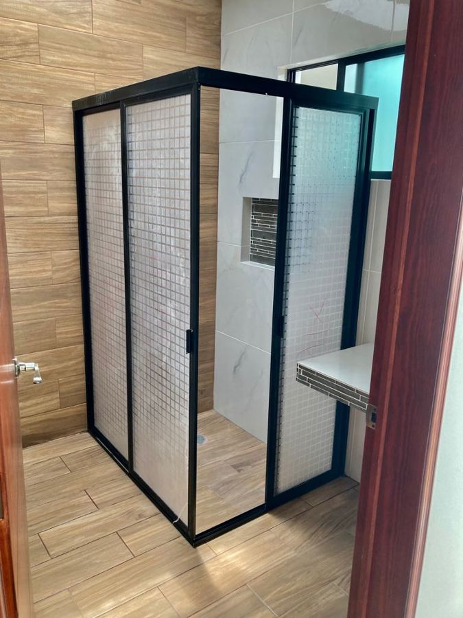 Canceles de aluminio para baño