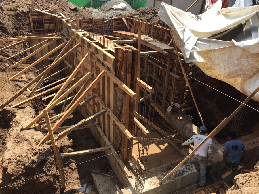 Casa Ailes en proceso de construcción