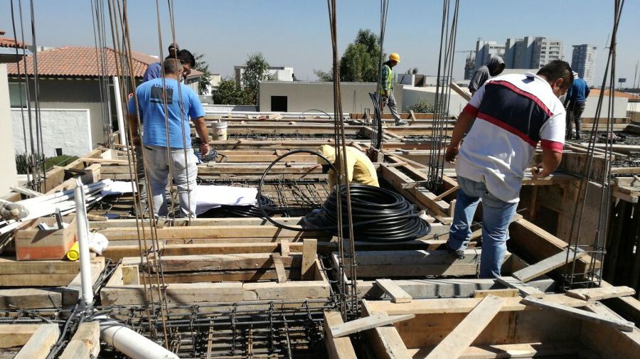 Casa Ailes en proceso de construcción