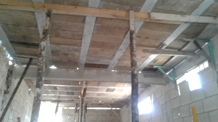 Cimbra a apuntalamiento de techo