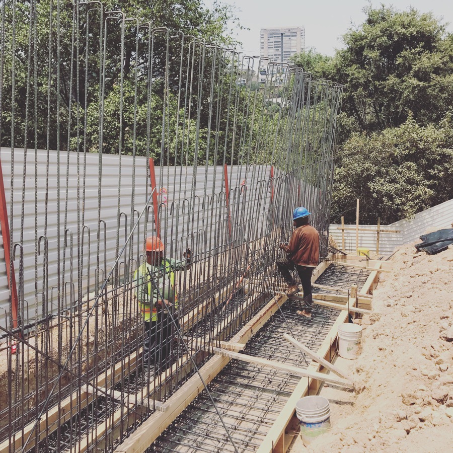 Cimentación de muro de contención