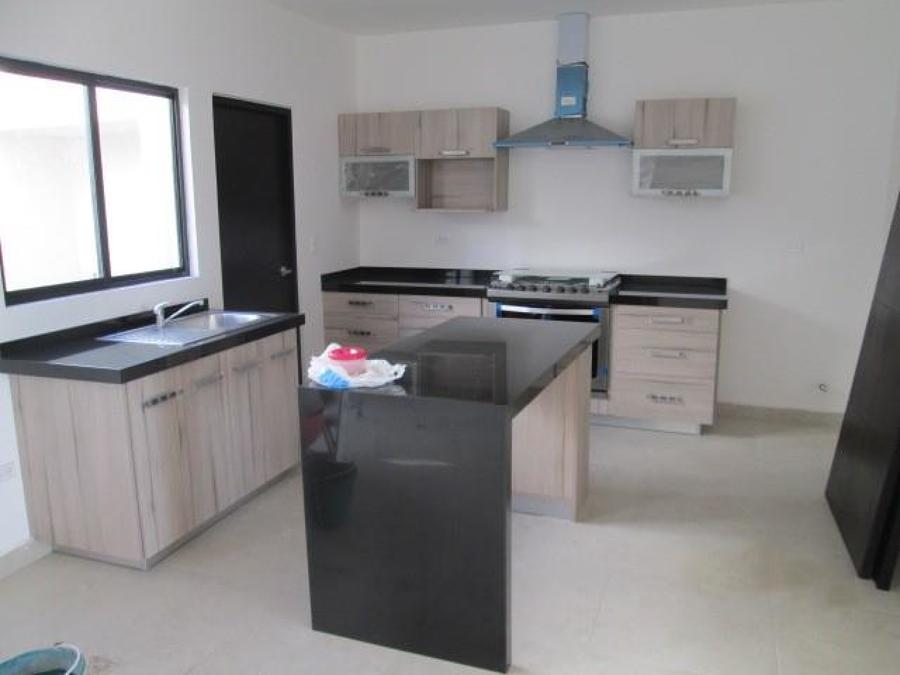 Cocina Integral con cubierta de granito