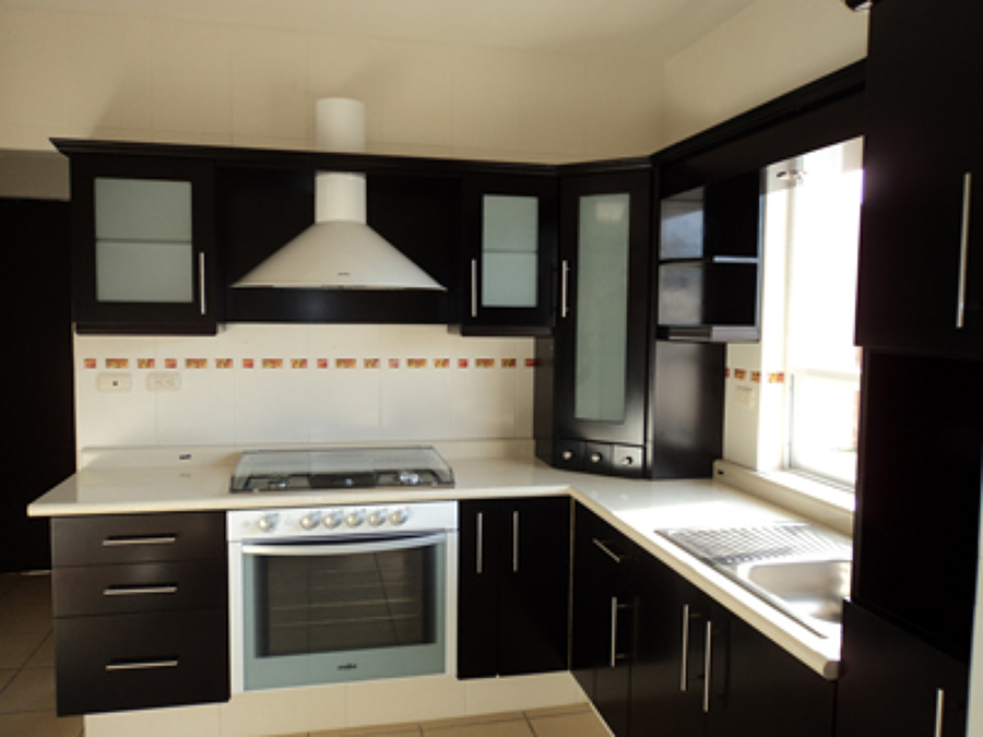 Foto: cocina integral en tono chocolate de muebles finos granados ...