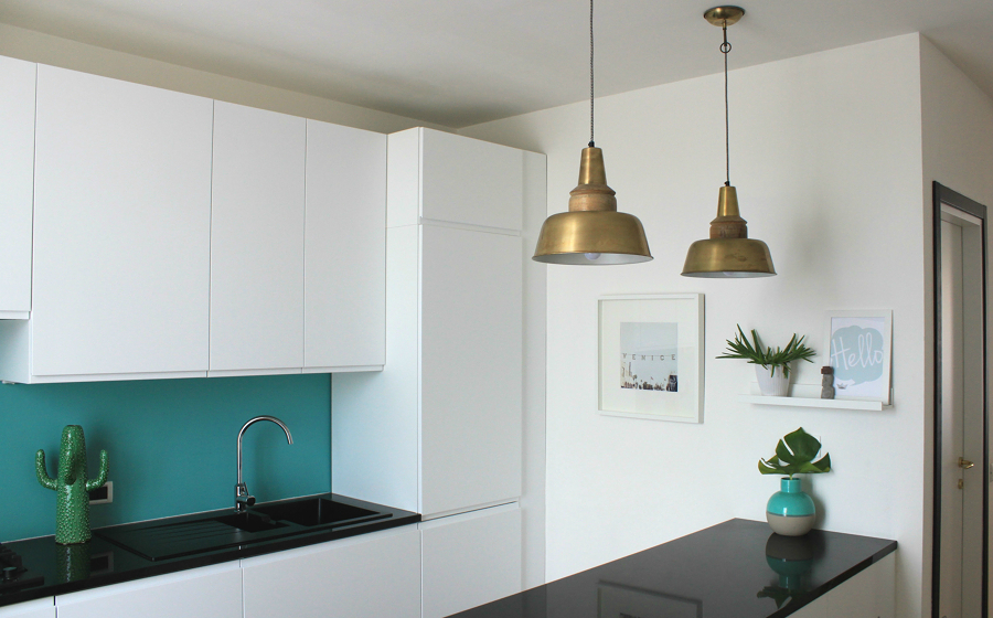 Foto: Cocina con Muebles Pintados de Color Turquesa #279883 - Habitissimo