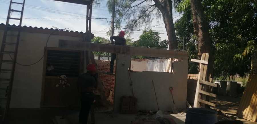 COLADO DE CADENA DE CERRAMIENTO
