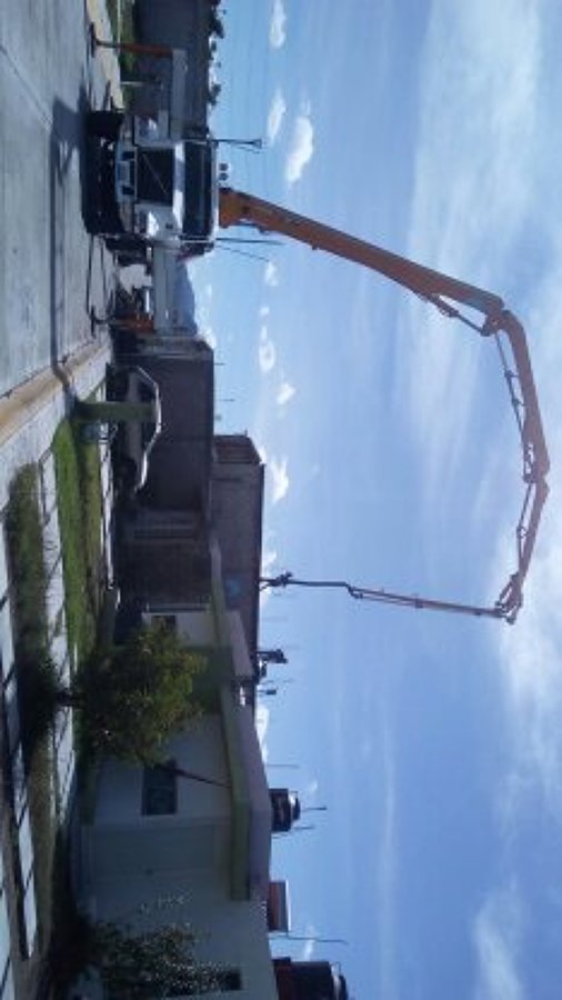 COLADO DE LOZA CON BOMBEO DE CONCRETO PREMESCLADO