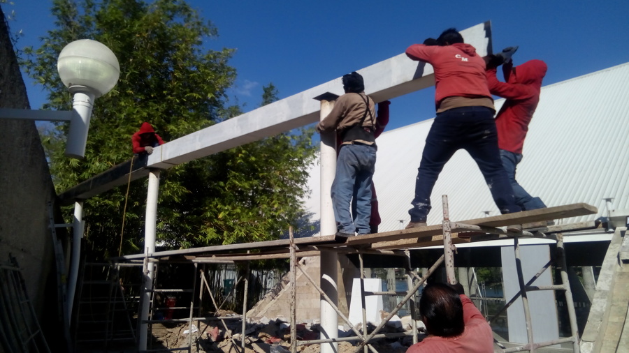 COLOCACIÓN DE CANALONES METÁLICOS