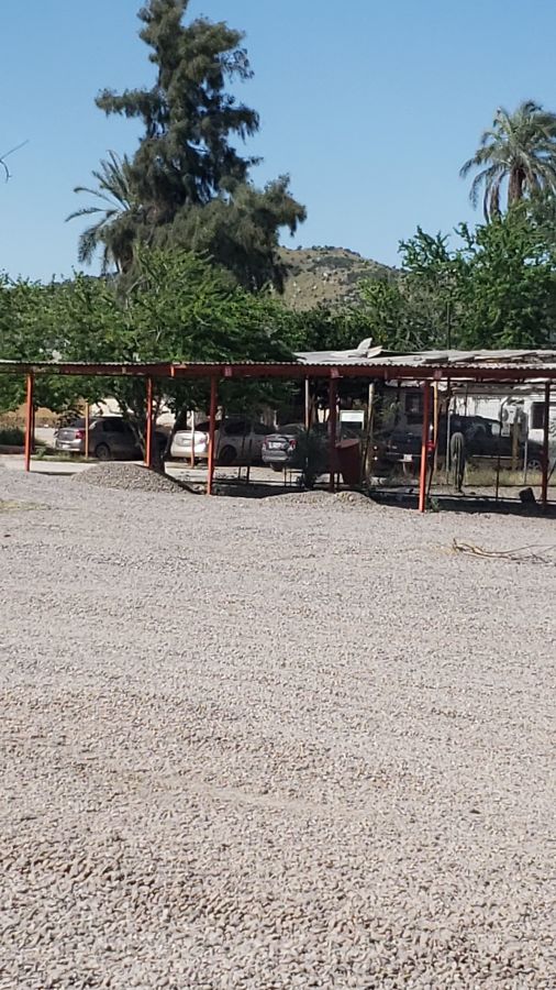 COLOCACION DE GRAVA EN ESTACIONAMIENTO