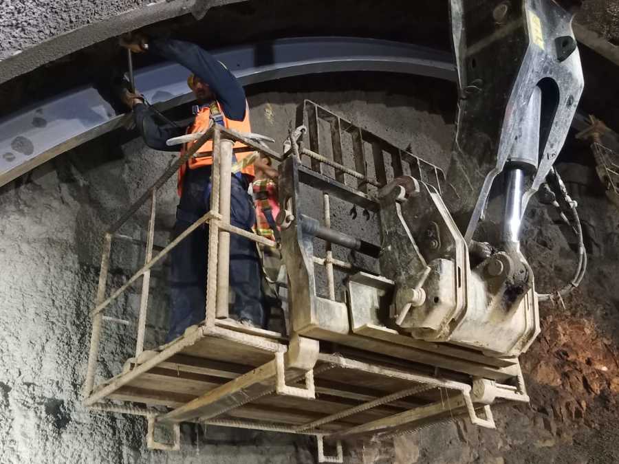 Colocacion de marcos metalicos