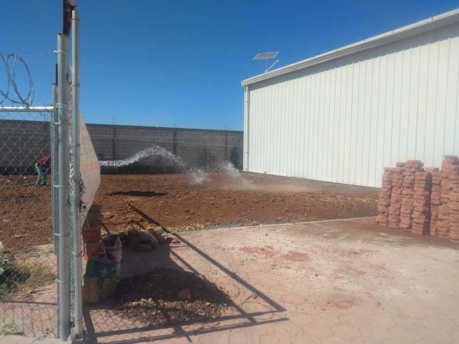 colocación de piso de adoquín