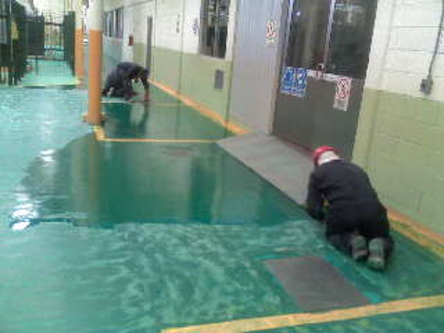 colocación de piso epoxico