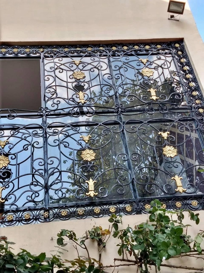 Colocación de protección de herrería