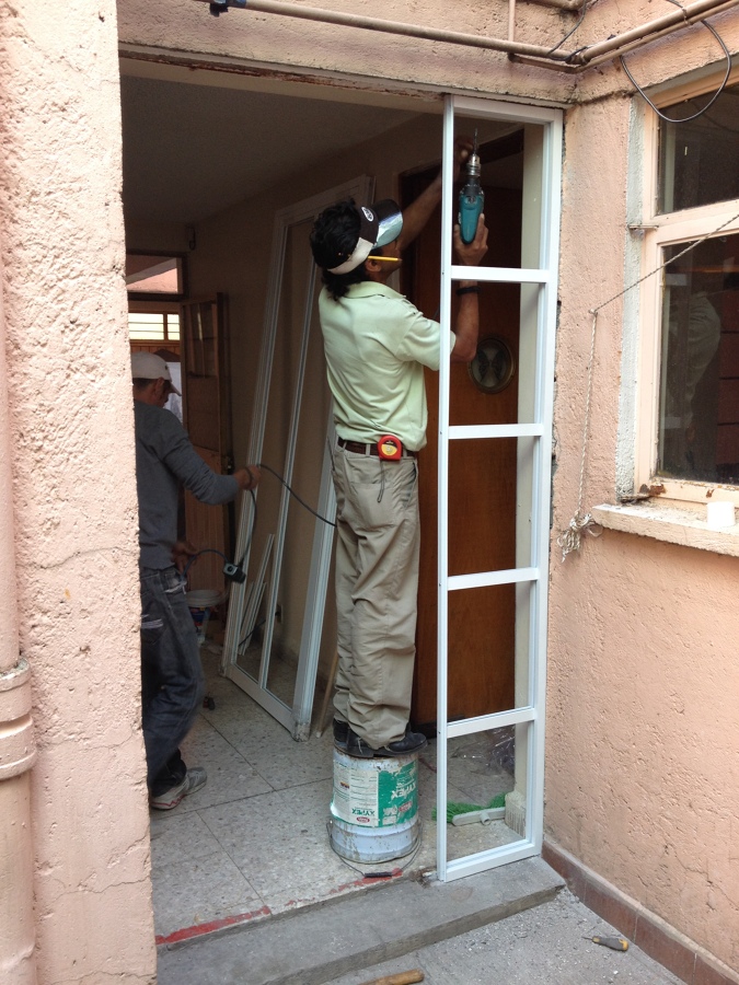 Colocación puerta s-1000