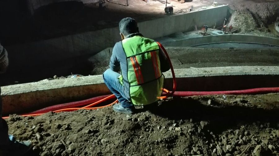 Colocando alimentador electrico.