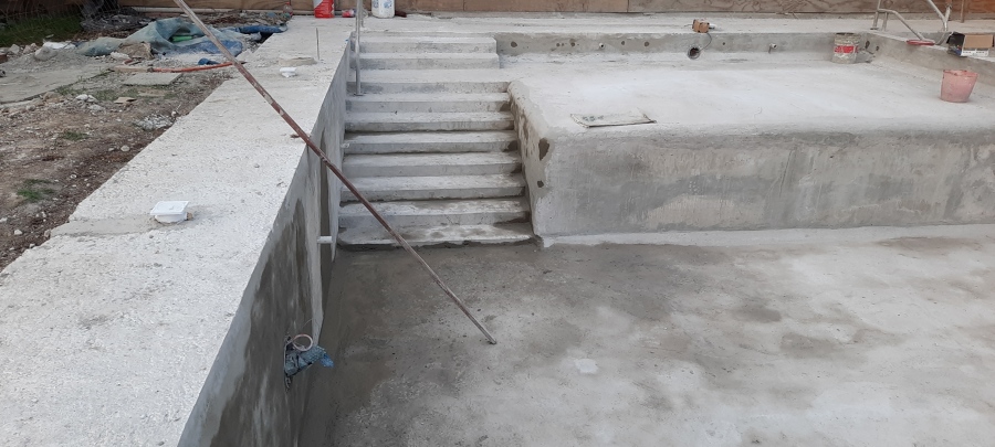 CONSTRUCCION DE PLAYA HUMEDA Y ESCALERAS