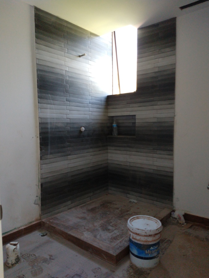 Construcción del baño rec. principal dpto. 14