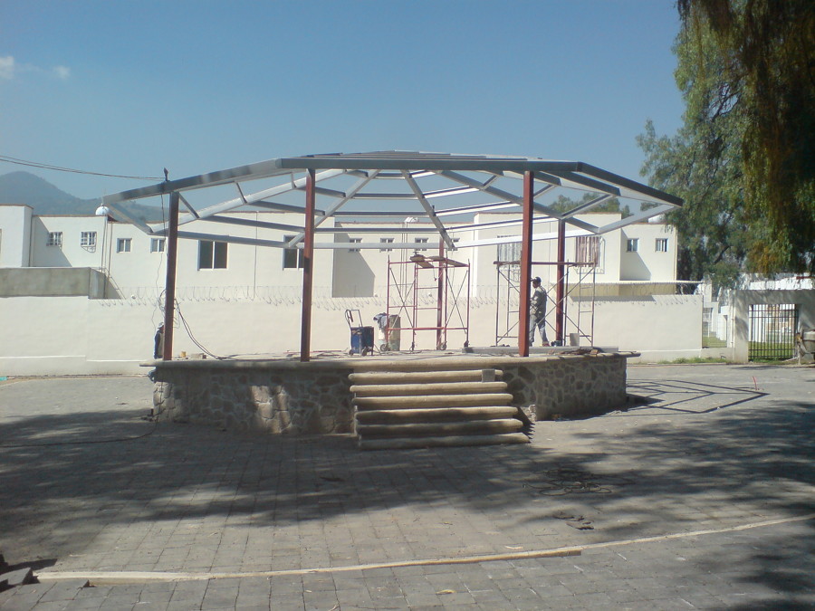 Construcción del Kiosco