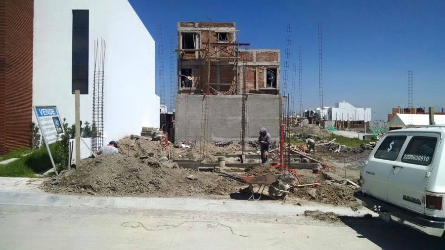 Construcción en proceso en parque Yucatán