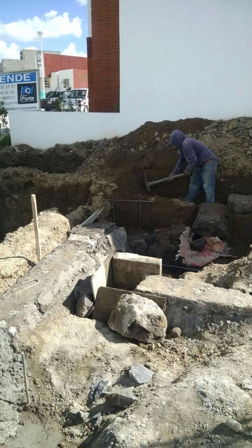 Construcción en proceso en parque Yucatán
