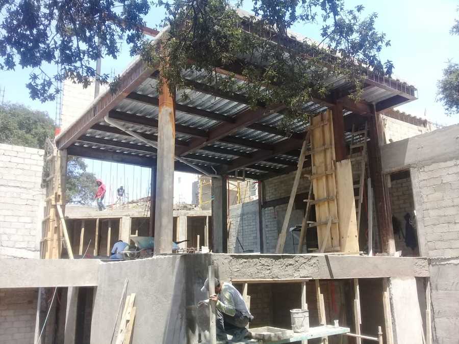 Construccion en zona Esmeralda