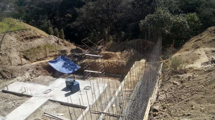 construccion en zona esmeralda