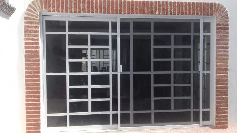 Construcción y Perfilado de Ventanas