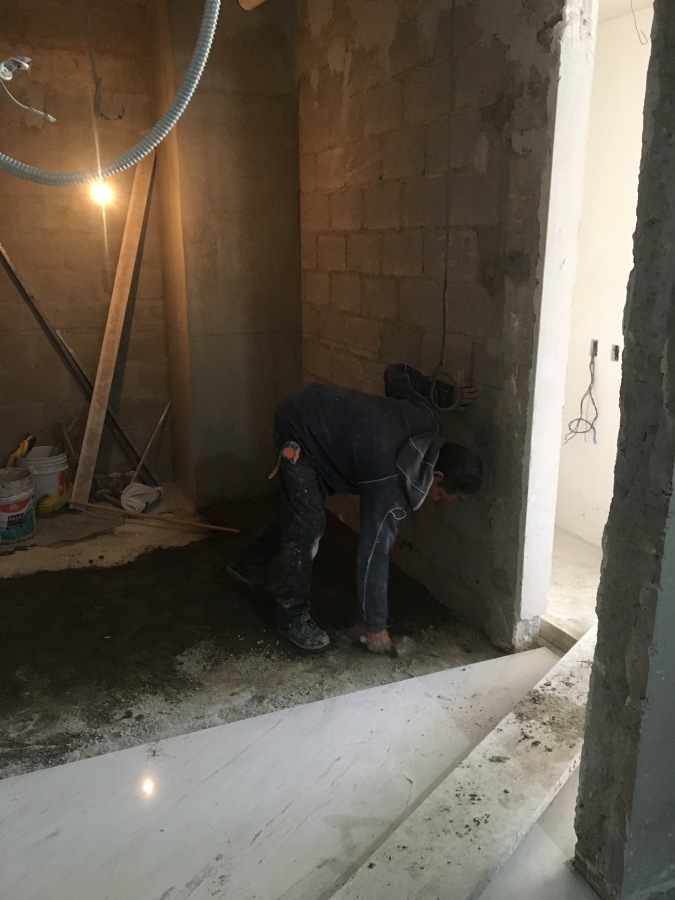 Construccion y remodelacion de acabados e instalaciones en general