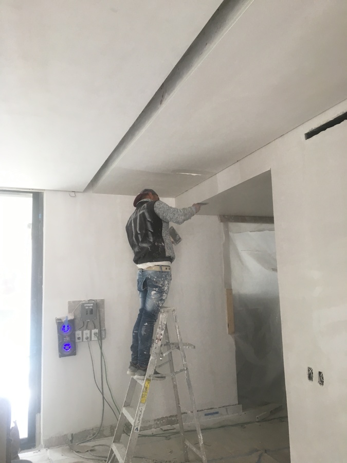 Construccion y remodelacion de acabados e instalaciones en general