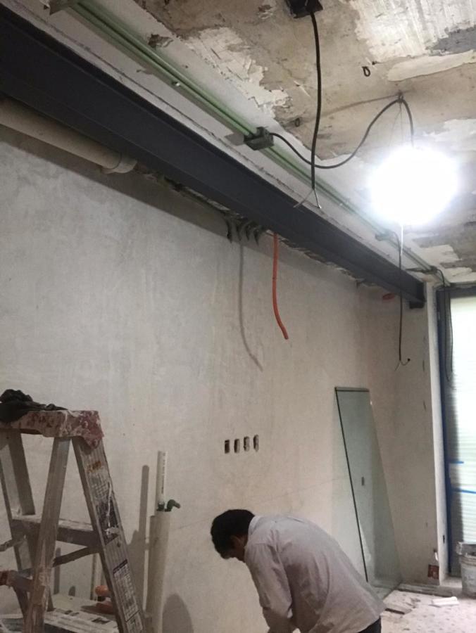 Construccion y remodelacion de acabados e instalaciones en general