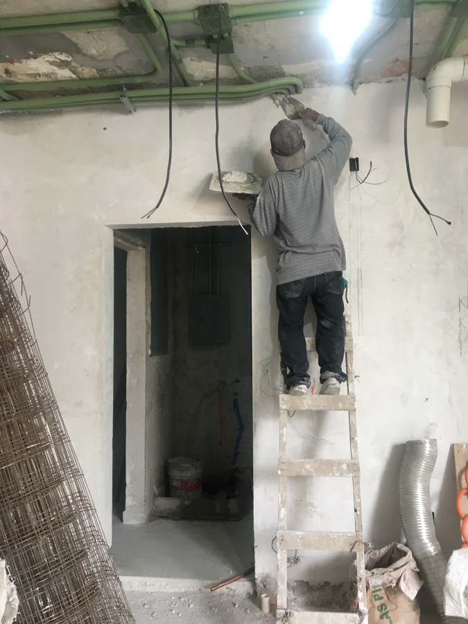 Construccion y remodelacion de acabados e instalaciones en general