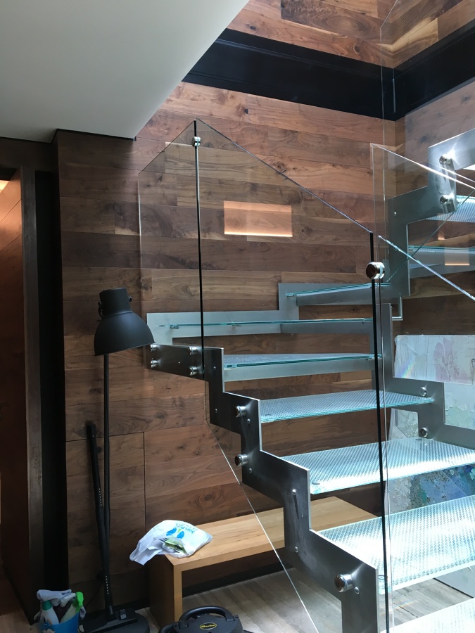 Construccion y remodelacion de acabados e instalaciones en general