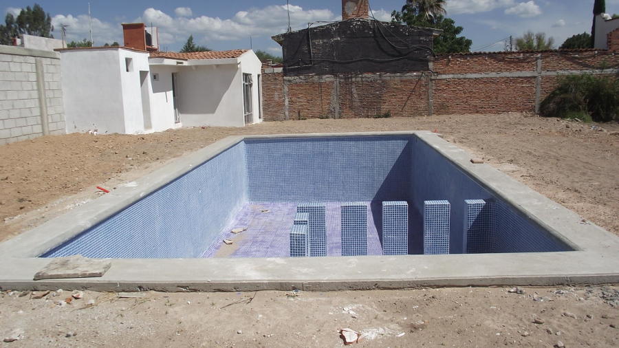 Cuarto de máquinas y bodega
