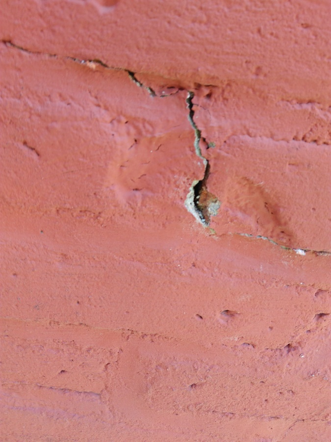 Daño estructural a toda la base de soporte.