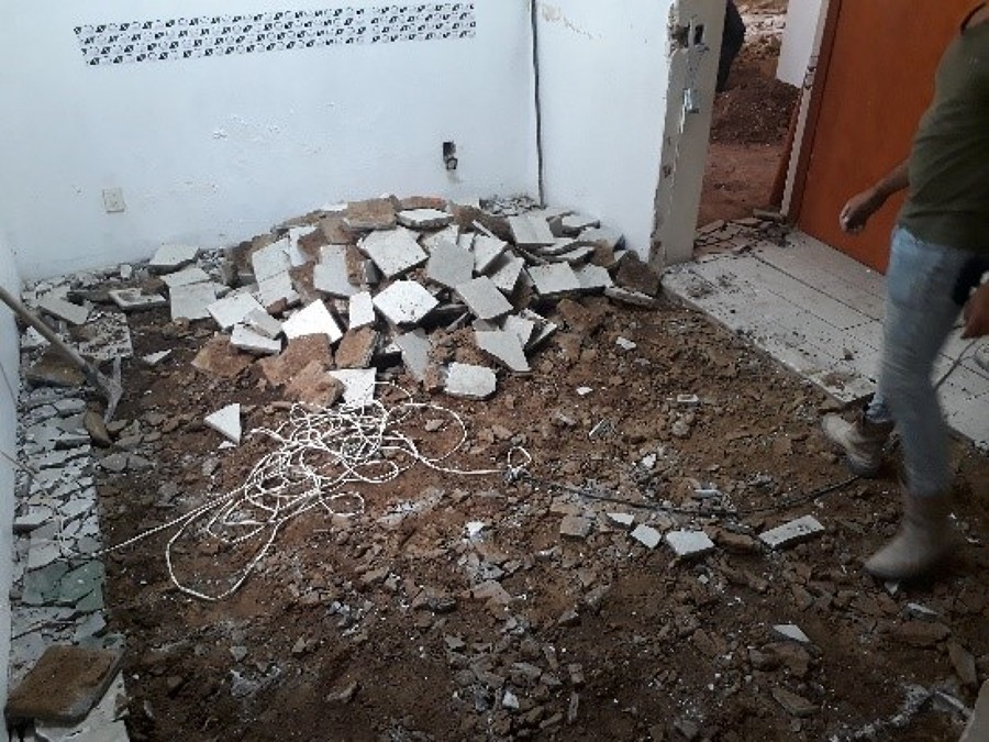 Demolición de piso.