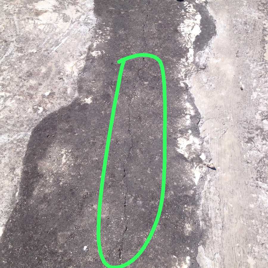 Detalle de la grieta en techo