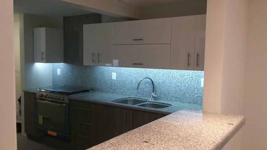 DISEÑO Y CONSTRUCCIÓN DE COCINA