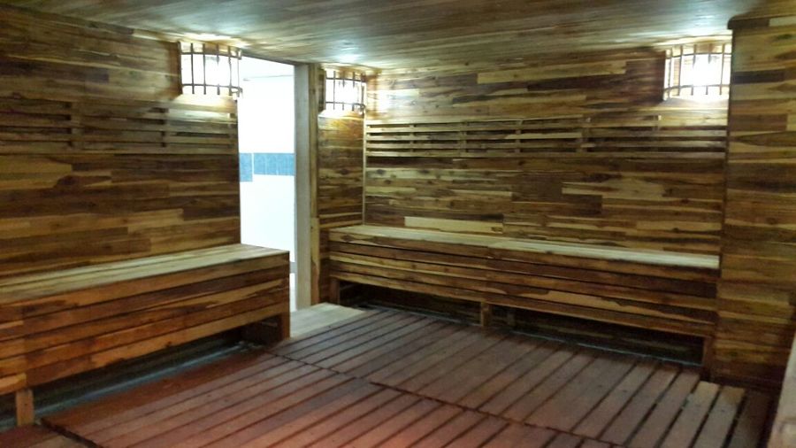 Sauna en Club Deportivo Ymca Mallorca Social Cultural Ideas Pisos Madera
