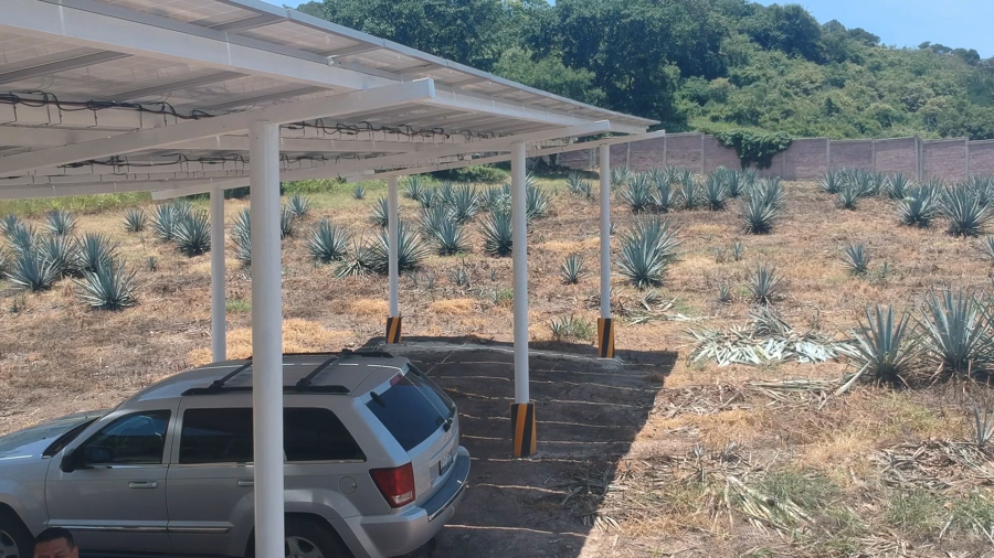 Estacionamiento en Fabrica de Tequila la Cofradía